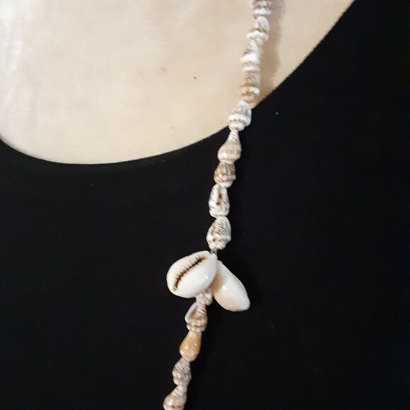 New Hilo Hattie's 34" natural shell necklace beachy cream brown tones - Picture 4 of 4